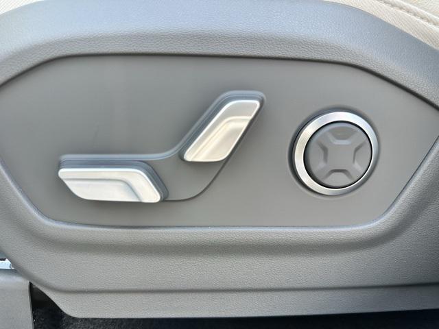 new 2025 Hyundai Santa Fe car, priced at $49,400