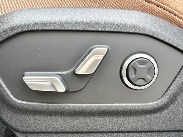 new 2025 Hyundai Santa Fe car, priced at $48,115