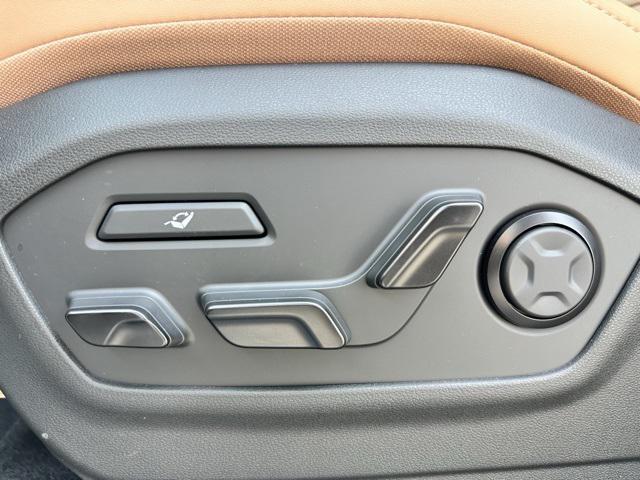 new 2026 Hyundai SANTA FE HEV car, priced at $53,330