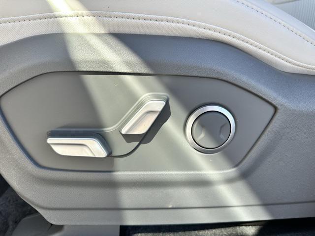 new 2025 Hyundai Santa Fe car, priced at $42,500