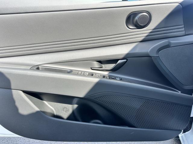 new 2025 Hyundai Elantra car, priced at $25,665