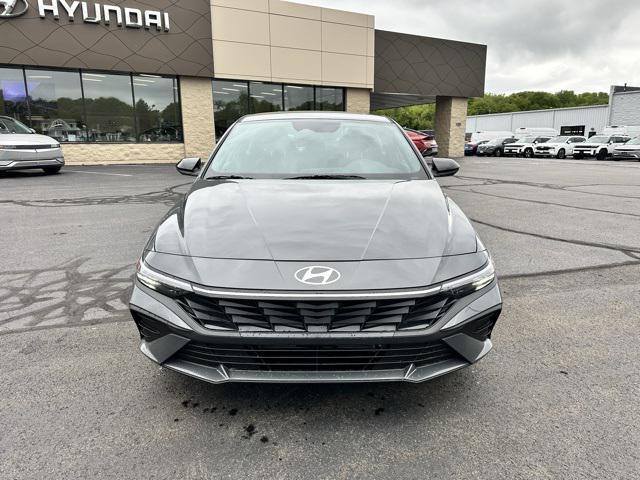 new 2025 Hyundai Elantra car, priced at $29,200