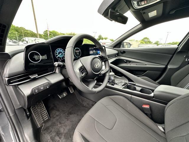 new 2025 Hyundai Elantra car, priced at $29,200