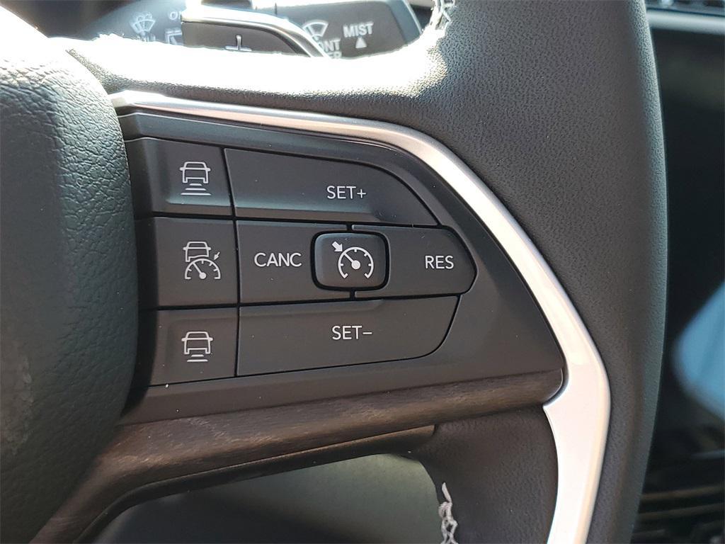 new 2025 Jeep Grand Cherokee car, priced at $49,415