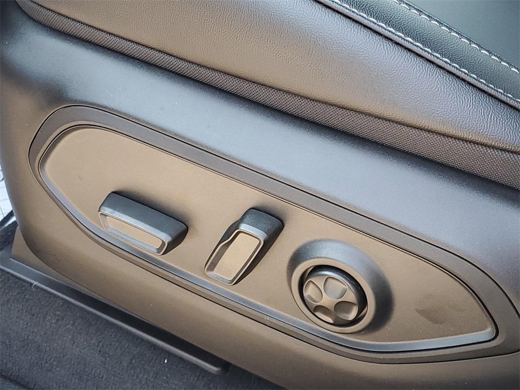 new 2025 Jeep Grand Cherokee car, priced at $49,415