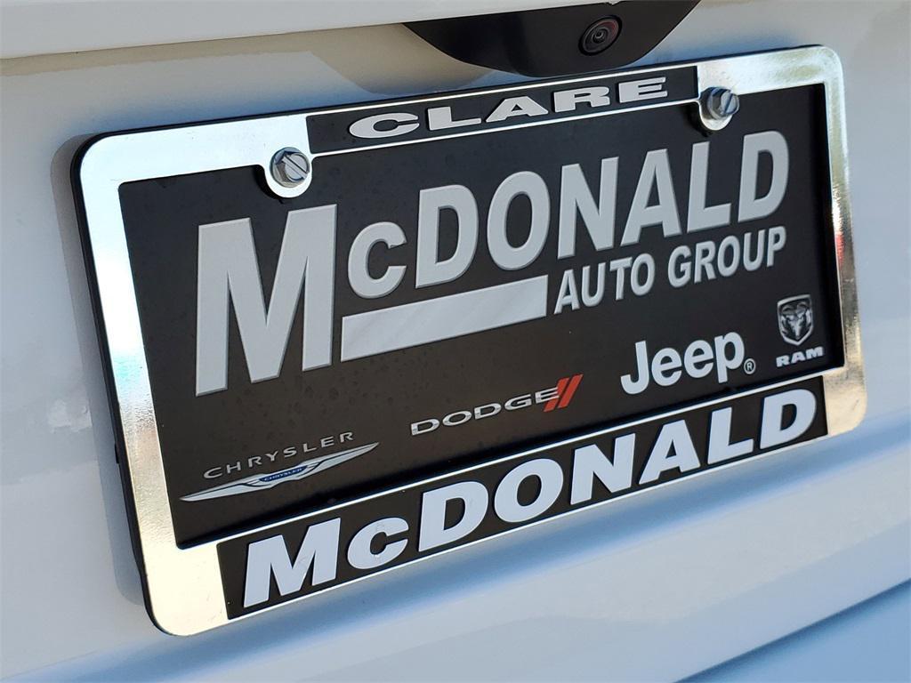 new 2025 Jeep Grand Cherokee car, priced at $49,415