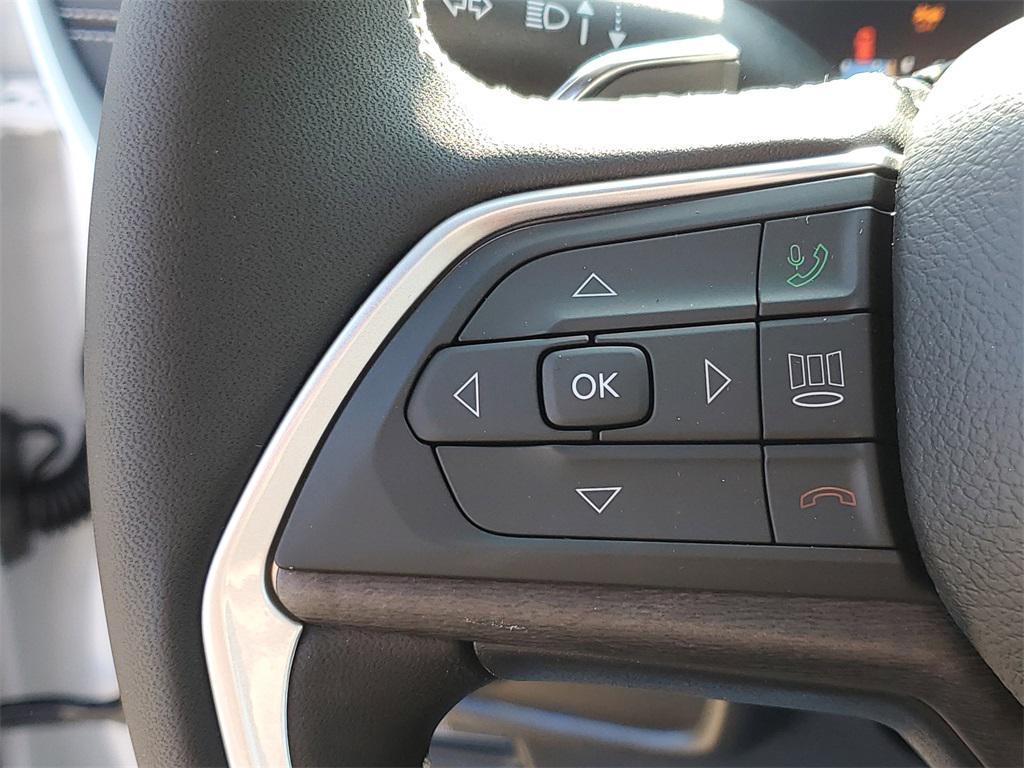 new 2025 Jeep Grand Cherokee car, priced at $49,415