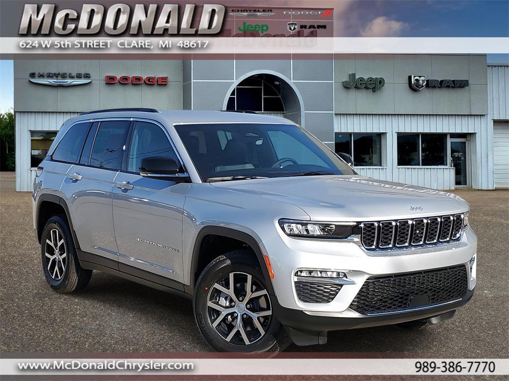 new 2025 Jeep Grand Cherokee car, priced at $47,495