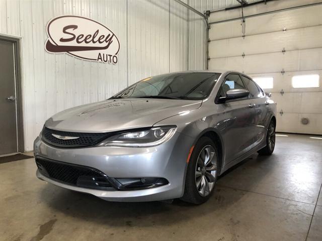 used 2016 Chrysler 200 car, priced at $9,995