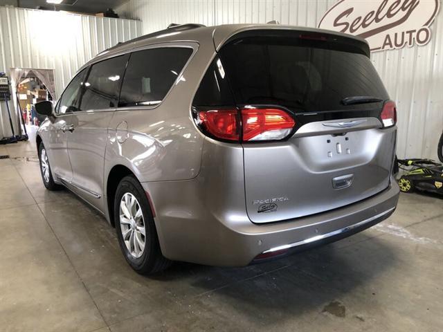 used 2017 Chrysler Pacifica car, priced at $13,995