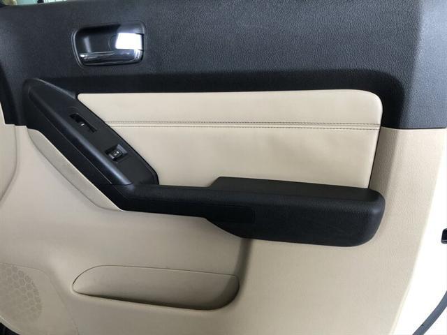 used 2008 Hummer H3 car, priced at $13,995
