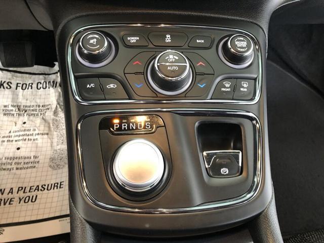 used 2016 Chrysler 200 car