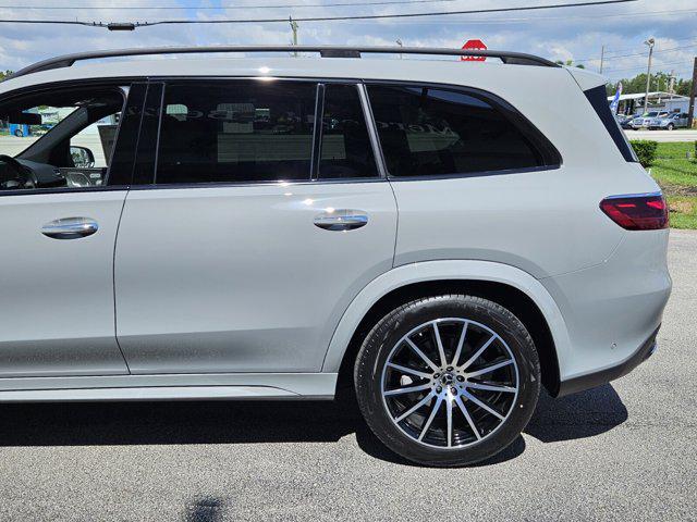 new 2025 Mercedes-Benz GLS 450 car, priced at $89,564