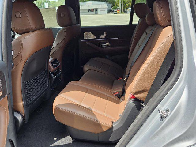 new 2025 Mercedes-Benz GLS 450 car, priced at $95,865