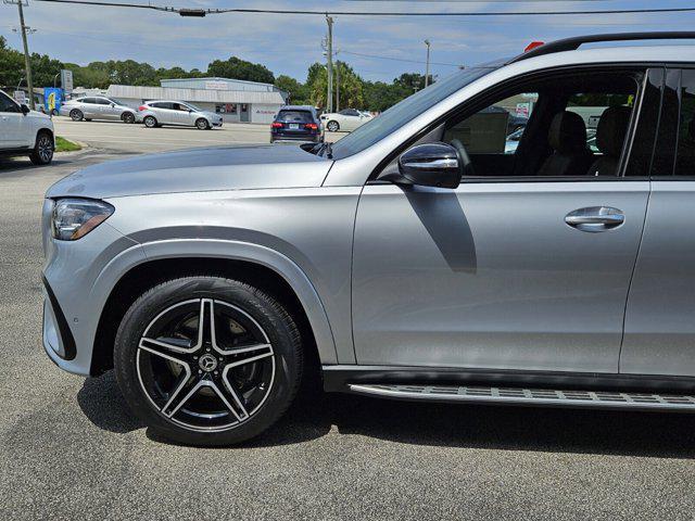 new 2025 Mercedes-Benz GLS 450 car, priced at $95,865