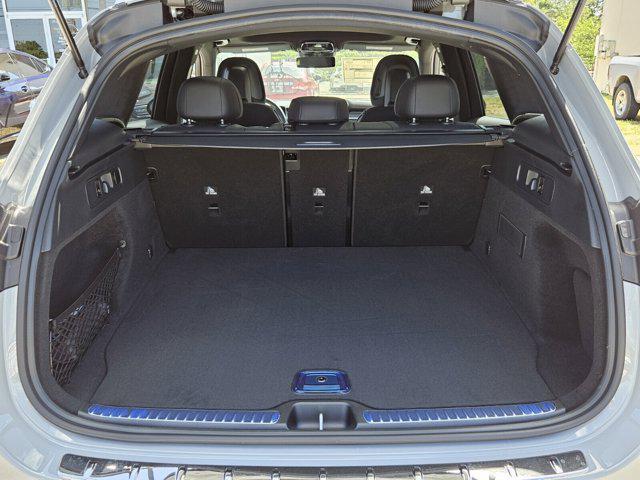 new 2025 Mercedes-Benz GLC 300 car, priced at $61,355