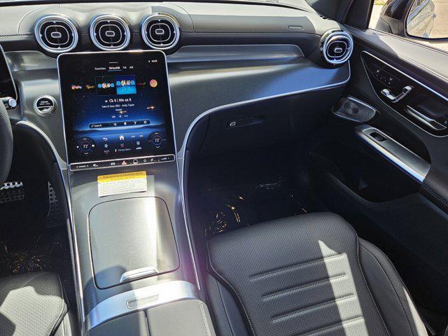 new 2025 Mercedes-Benz GLC 300 car, priced at $61,355