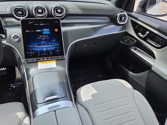 new 2025 Mercedes-Benz GLC 300 car, priced at $59,605