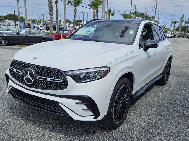 new 2025 Mercedes-Benz GLC 300 car, priced at $59,605