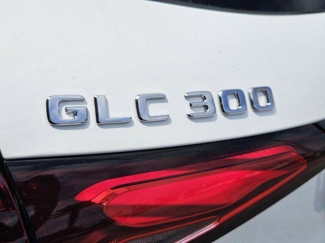 new 2025 Mercedes-Benz GLC 300 car, priced at $59,605
