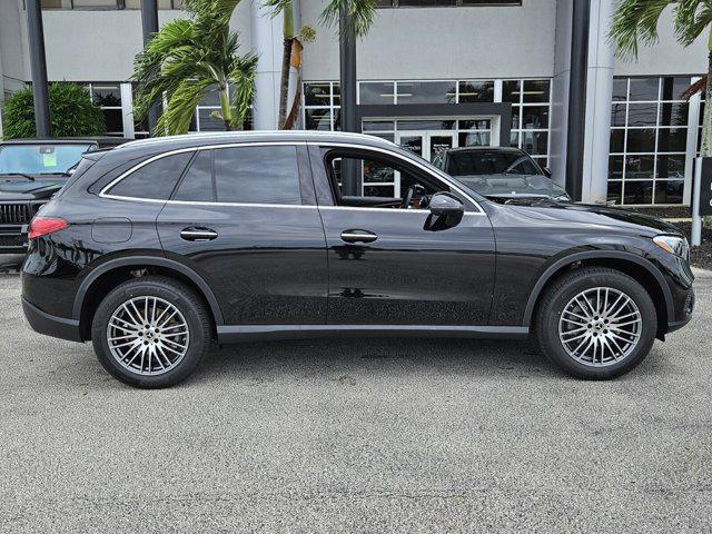 new 2025 Mercedes-Benz GLC 300 car, priced at $55,465