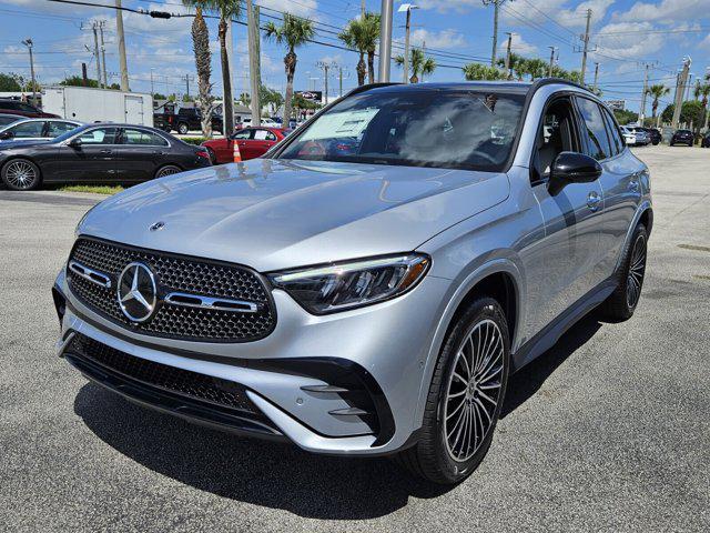 new 2025 Mercedes-Benz GLC 300 car, priced at $60,055