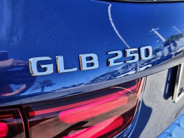 new 2025 Mercedes-Benz GLB 250 car, priced at $49,395