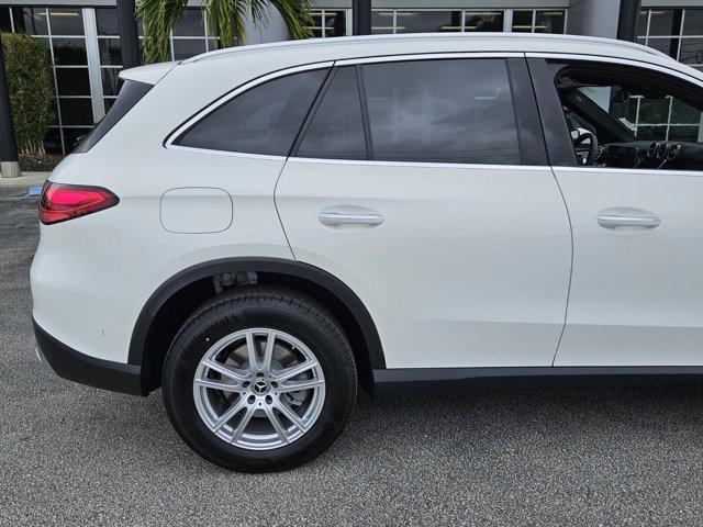 new 2025 Mercedes-Benz GLC 300 car, priced at $52,385