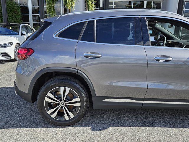 new 2025 Mercedes-Benz GLA 250 car, priced at $46,595