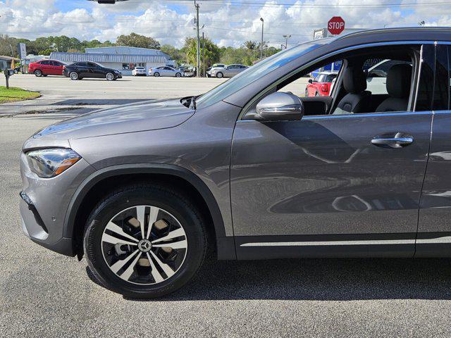 new 2025 Mercedes-Benz GLA 250 car, priced at $46,595