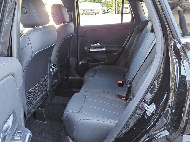new 2025 Mercedes-Benz GLA 250 car, priced at $46,680