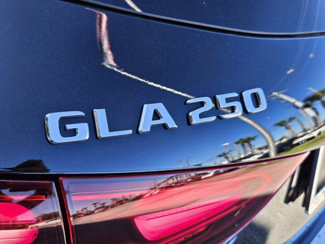 new 2025 Mercedes-Benz GLA 250 car, priced at $46,680