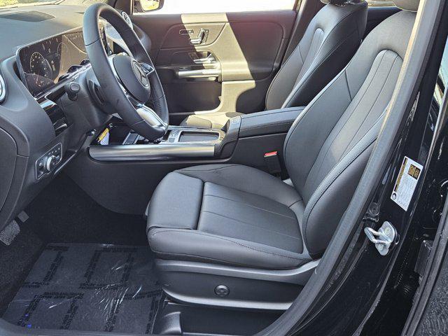 new 2025 Mercedes-Benz GLA 250 car, priced at $46,680