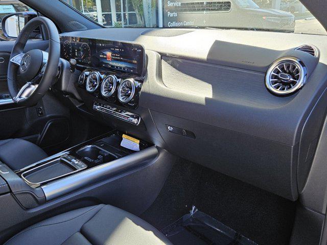 new 2025 Mercedes-Benz GLA 250 car, priced at $46,680