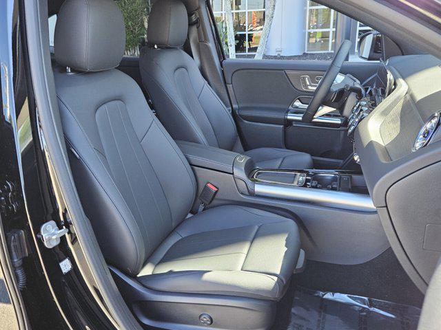 new 2025 Mercedes-Benz GLA 250 car, priced at $46,680