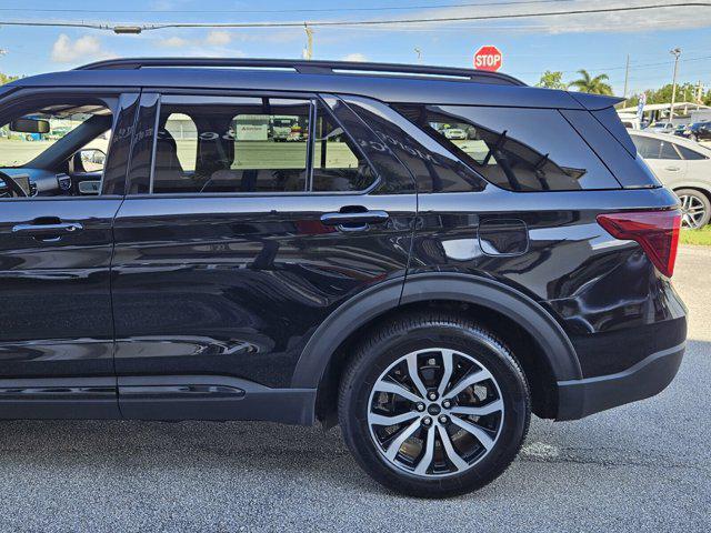 used 2022 Ford Explorer car, priced at $27,548
