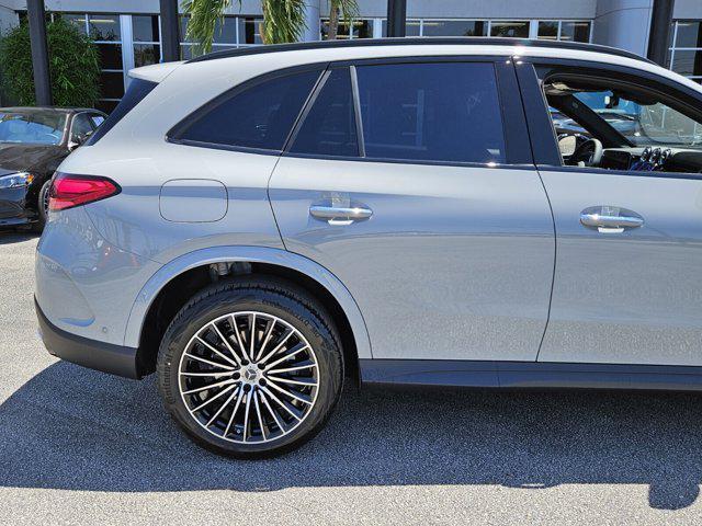 new 2025 Mercedes-Benz GLC 300 car, priced at $59,105