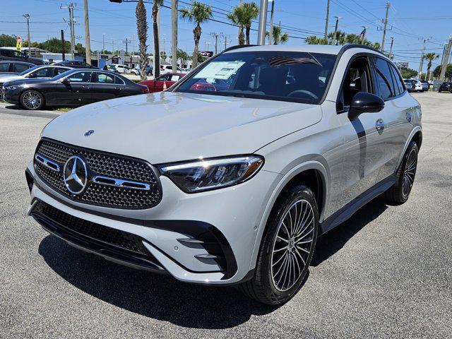 new 2025 Mercedes-Benz GLC 300 car, priced at $59,105