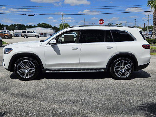 new 2025 Mercedes-Benz GLS 450 car, priced at $91,800