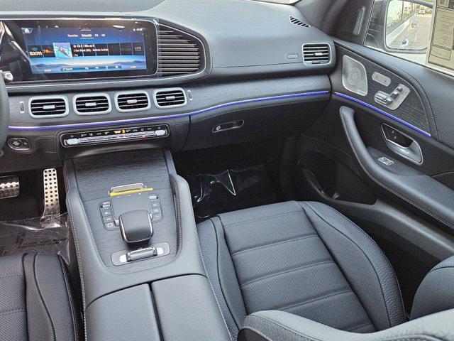 new 2025 Mercedes-Benz GLS 580 car, priced at $121,595