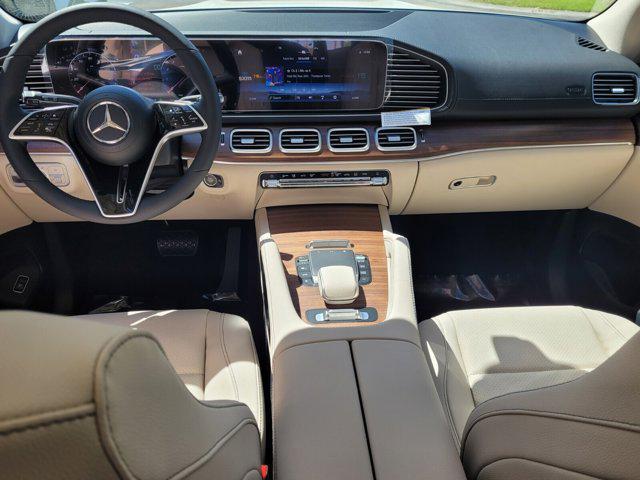 new 2024 Mercedes-Benz GLS 450 car, priced at $90,125