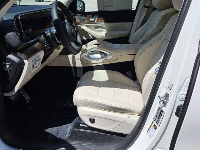 new 2025 Mercedes-Benz GLS 450 car, priced at $95,465