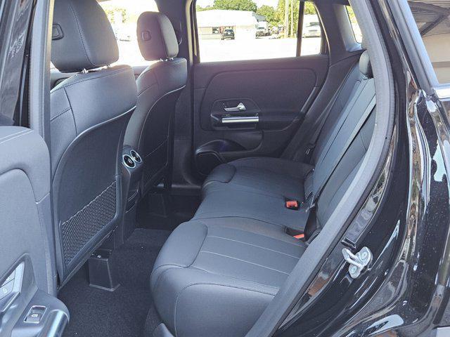 new 2025 Mercedes-Benz GLA 250 car, priced at $46,680