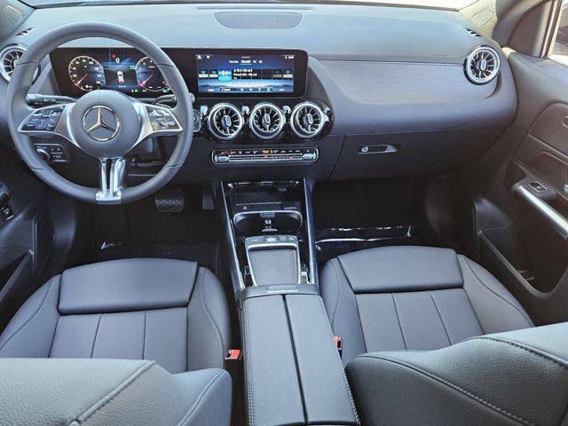 new 2025 Mercedes-Benz GLA 250 car, priced at $46,680
