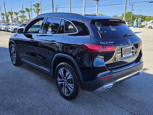 new 2025 Mercedes-Benz GLA 250 car, priced at $46,680