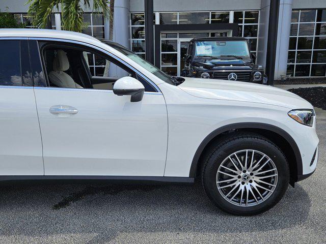 new 2025 Mercedes-Benz GLC 300 car, priced at $52,695