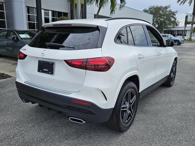 new 2025 Mercedes-Benz GLA 250 car, priced at $53,175