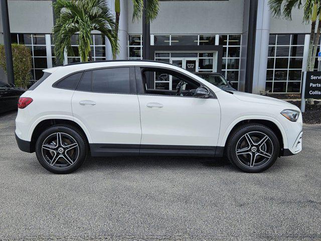 new 2025 Mercedes-Benz GLA 250 car, priced at $53,175