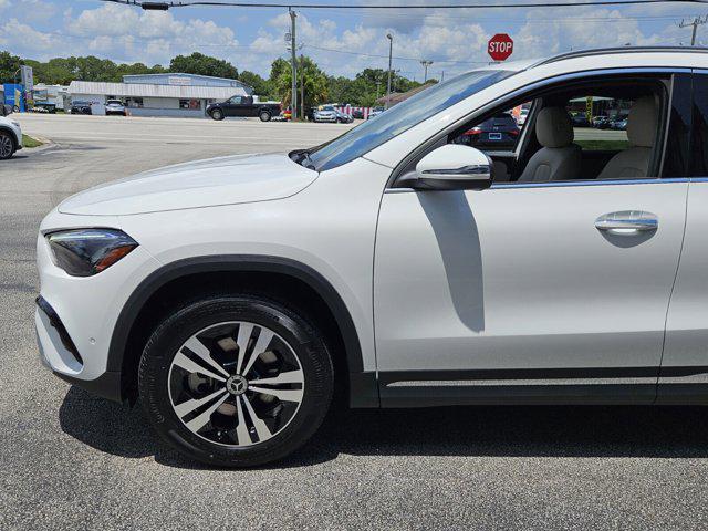 new 2025 Mercedes-Benz GLA 250 car, priced at $44,345