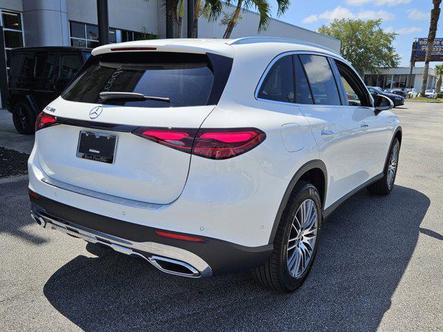 new 2025 Mercedes-Benz GLC 300 car, priced at $55,565